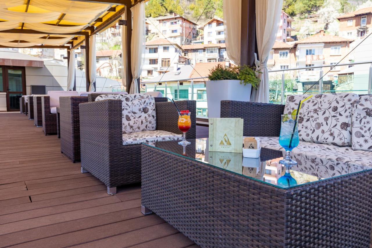 Spa Hotel Persenk Devin Exterior foto The Sky Bar